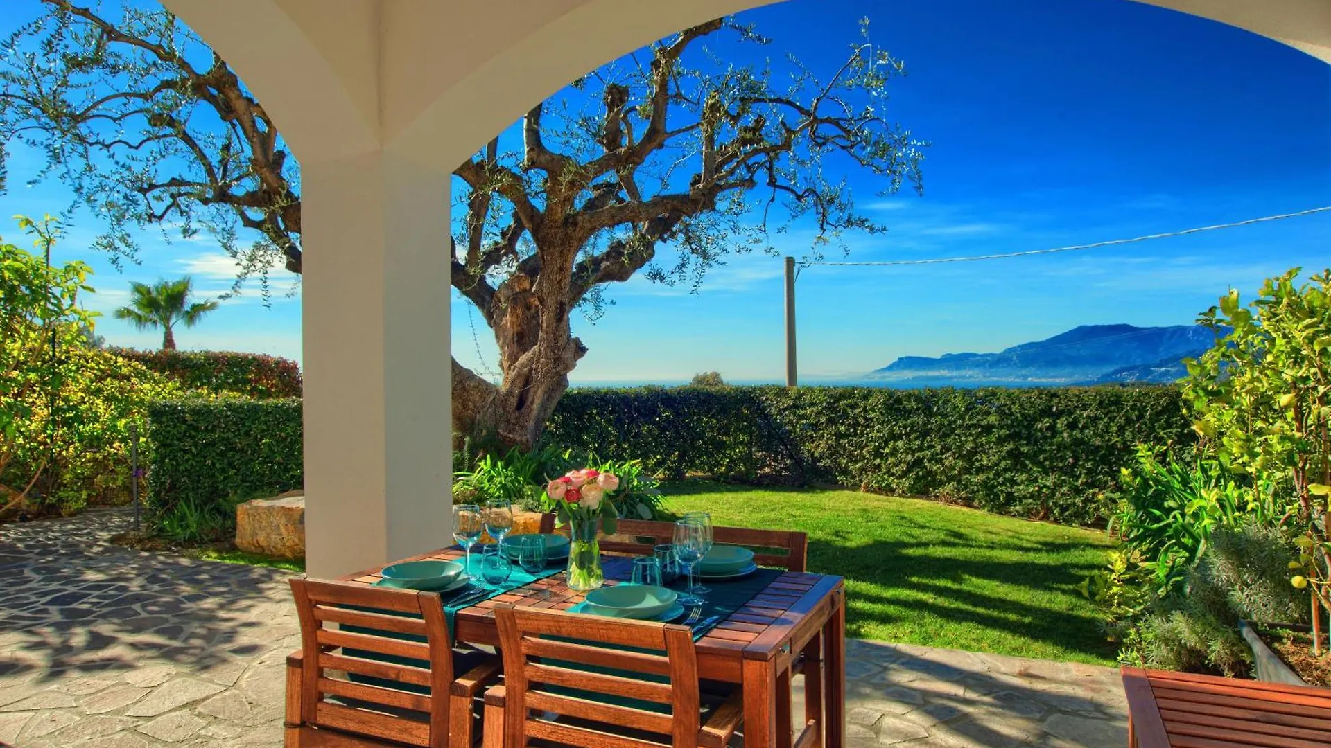 Casa Con 2 Camere Da Letto,Piscina Jacuzzi Ac Wifi E Bici Elettriche Bordighera Italy