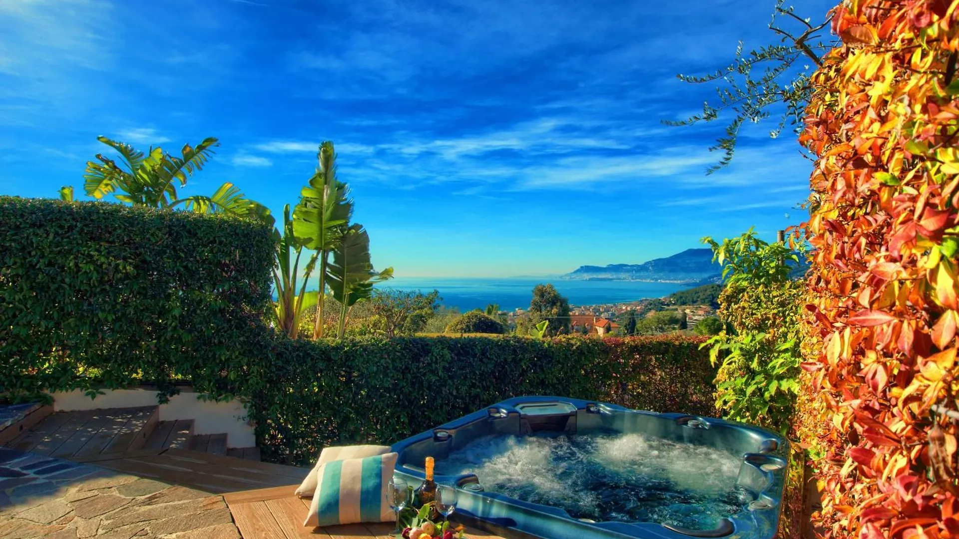 Holiday home Casa Con 2 Camere Da Letto,Piscina Jacuzzi Ac Wifi E Bici Elettriche Bordighera Italy